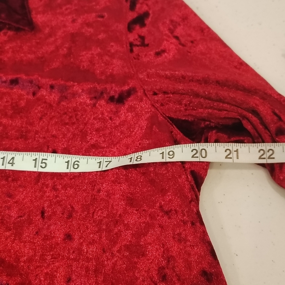 Multiples Blouse Women's Medium Crushed Cranberry Red Velvet Button Up 90s Y2K - Picture 8 of 8